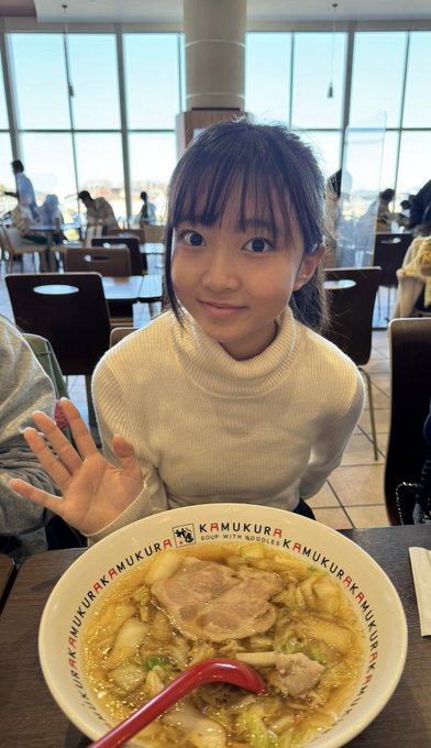 八束さくらのTwitter画像18