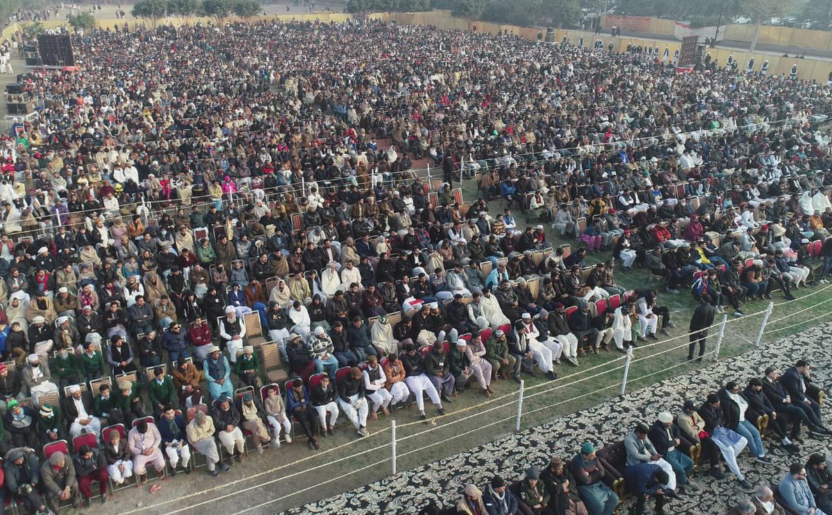 SahibzadaSulta1's tweet photo. Lahore 
Meelad e Mustafa SAW &amp; Haq Bahoo conference. @H_SultanBahoo https://t.co/7pmoSbnPiK