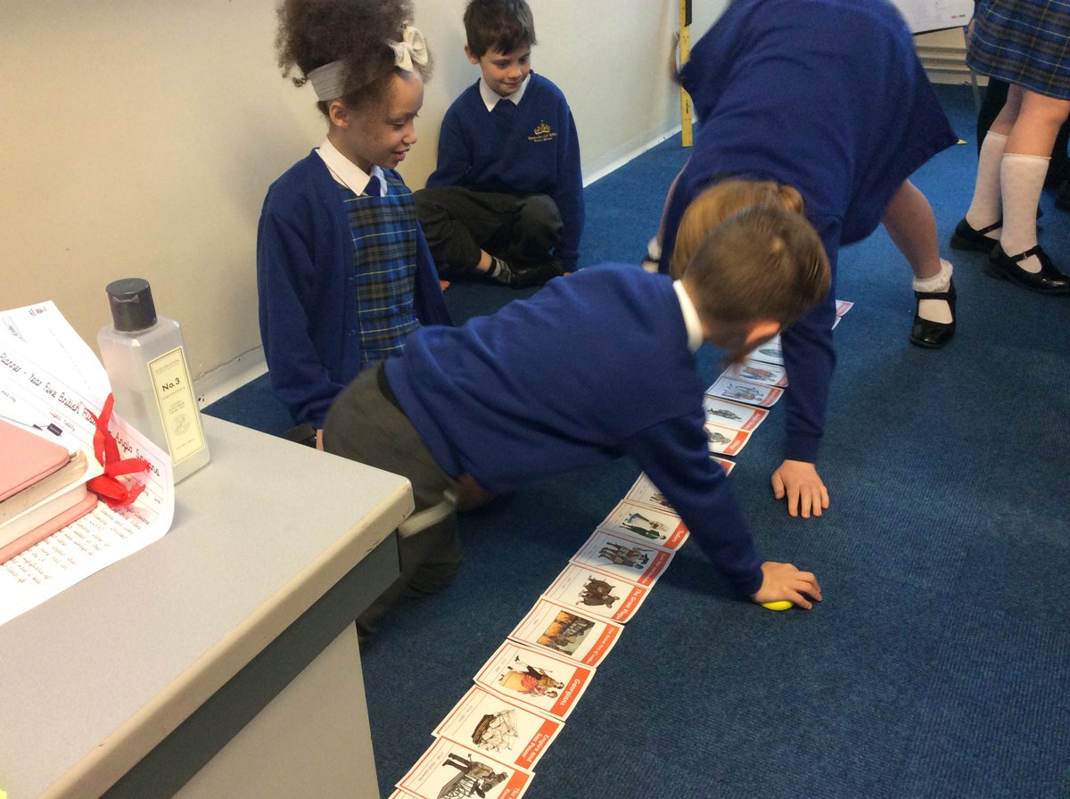 MrsForbesQP's tweet photo. Exploring historic events and revisiting the terms BC and AD. 

A review of British History will help us to understand where the Anglo Saxons fit in to our previous learning. 

@MissLuntQP @MissHughesQP @QueensCoEURC #EverythingIsPossible https://t.co/KxRtcevkq0