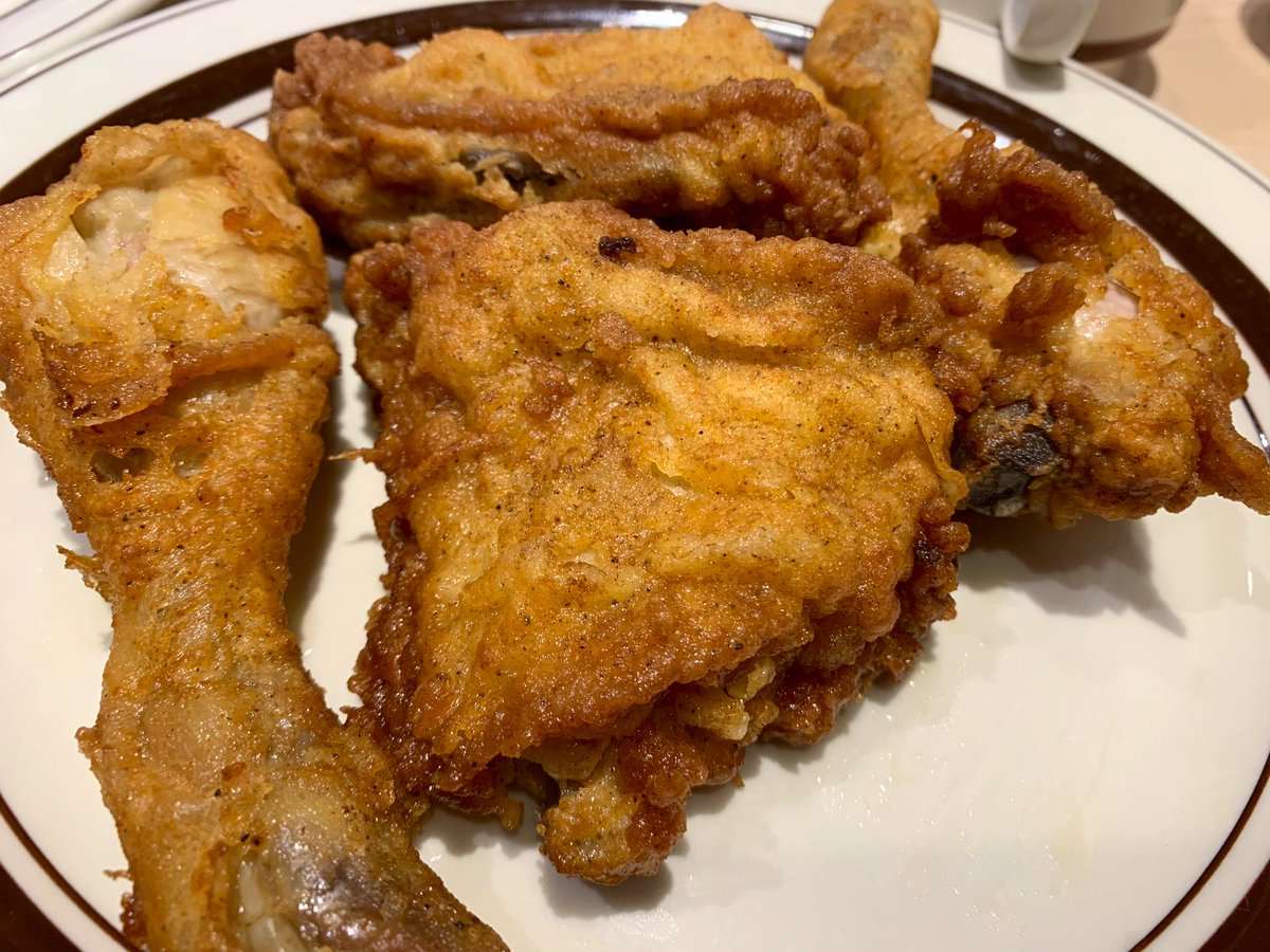 psukejiro_7626's tweet photo. KFC Restaurant
ケンタッキー食べ放題

#KFCRestaurant #KFCレストラン #KFC  #ケンタッキー #食べ放題 #南町田グランベリーパーク #グランベリーパーク #ドラムとサイしかかたん #ビスケットにソフト最高 https://t.co/fiemOQH5ss
