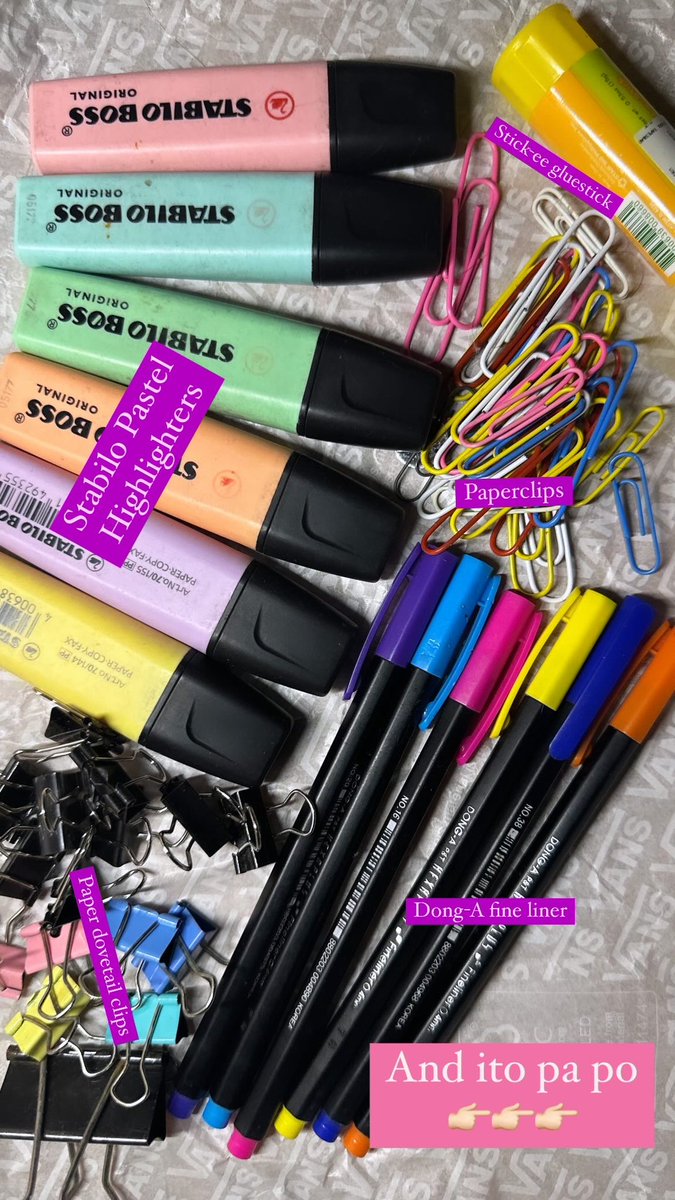 RosieeeRPh's tweet photo. FREE!!!

Decluttering my PhLE reviewers.

Get niyo na po itong MANOR Books ko haha FREE LANG!!
• Manor Compre Q and A books
• Manor Reviewer book

Pag kinuha niyo po MANOR revs
Bigyan ko kayo ng:
• PIOTS 1
• Practice Examination Answer Sheet
At marami pang ibaaaa lol https://t.co/Xy9BOTwOZd