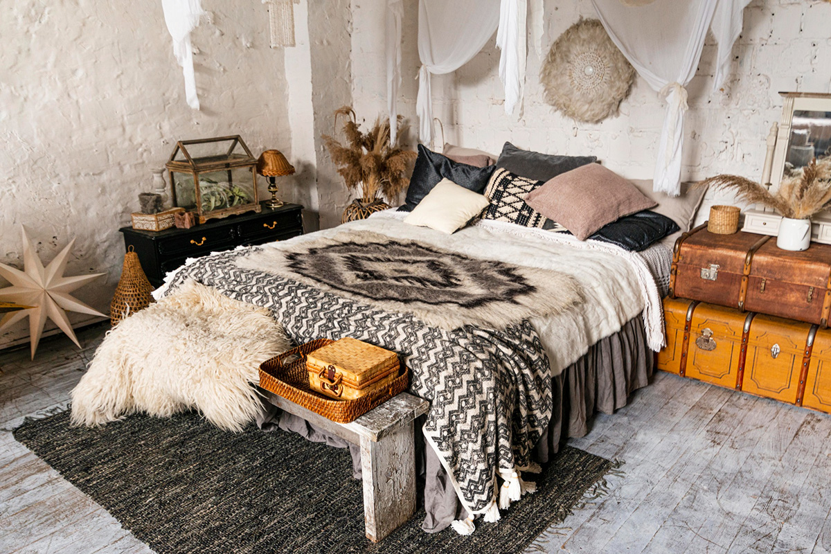 Cher_decor's tweet photo. Design tip: mix and match textures to add depth, warmth, and coziness to your bedroom 🧩📷 #interiordesigntip #bedroom #CozyBedroom https://t.co/Bye6840YME