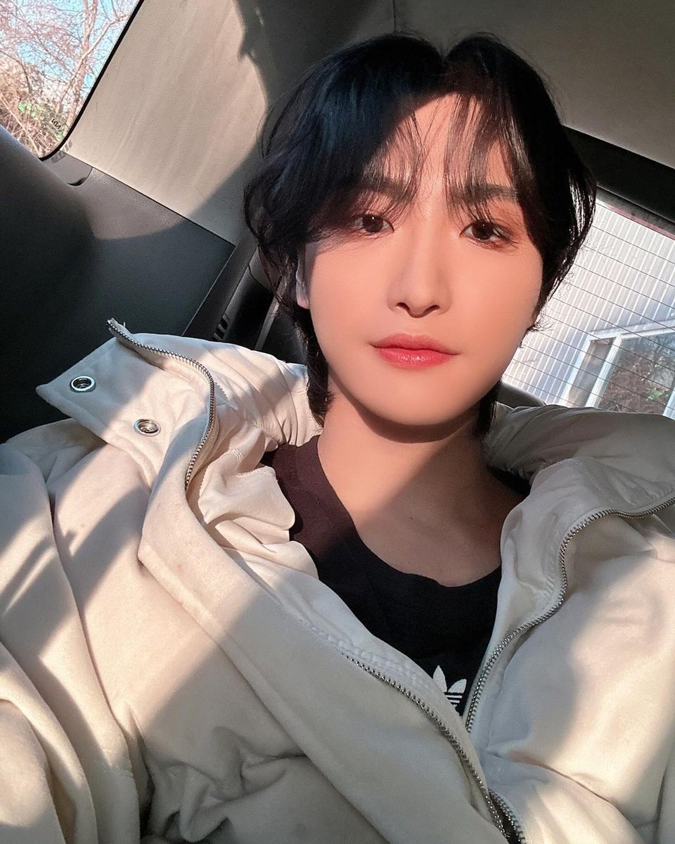 1024updates's tweet photo. [📷] 240115 | SEONGHWA

#ATEEZ #에이티즈 #SEONGHWA https://t.co/q7ZosKwMaC