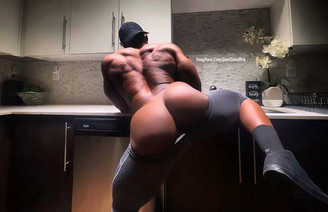 SirokoB's tweet photo. Ne volim da kuvam pa to ti je 😀
#kitchen #kitchenrenovation #breakfast #dorucak #izvolteusalonu #dobrojutro #fitness #FitnessGoals #bubllebutt #buttslap #butt #handsomemen https://t.co/J7Qr8oFW8A