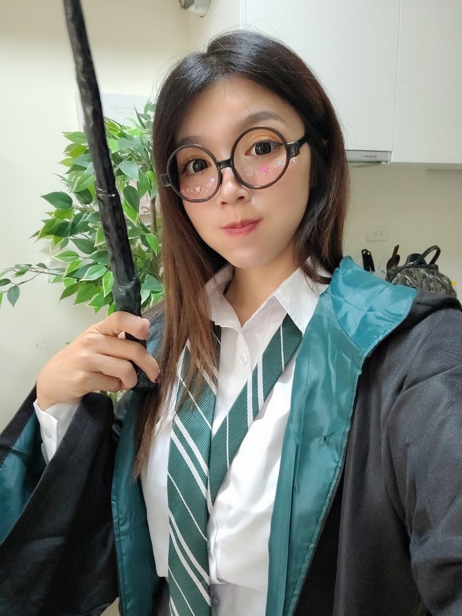 霹靂卡霹靂拉拉 波波力那貝貝魯多
希望大家禮拜一有精神的上班
#小魔女doremi #哈利波特 #咒語 #魔法少女 #史萊哲林 https://t.co/aUMjMSVOdM