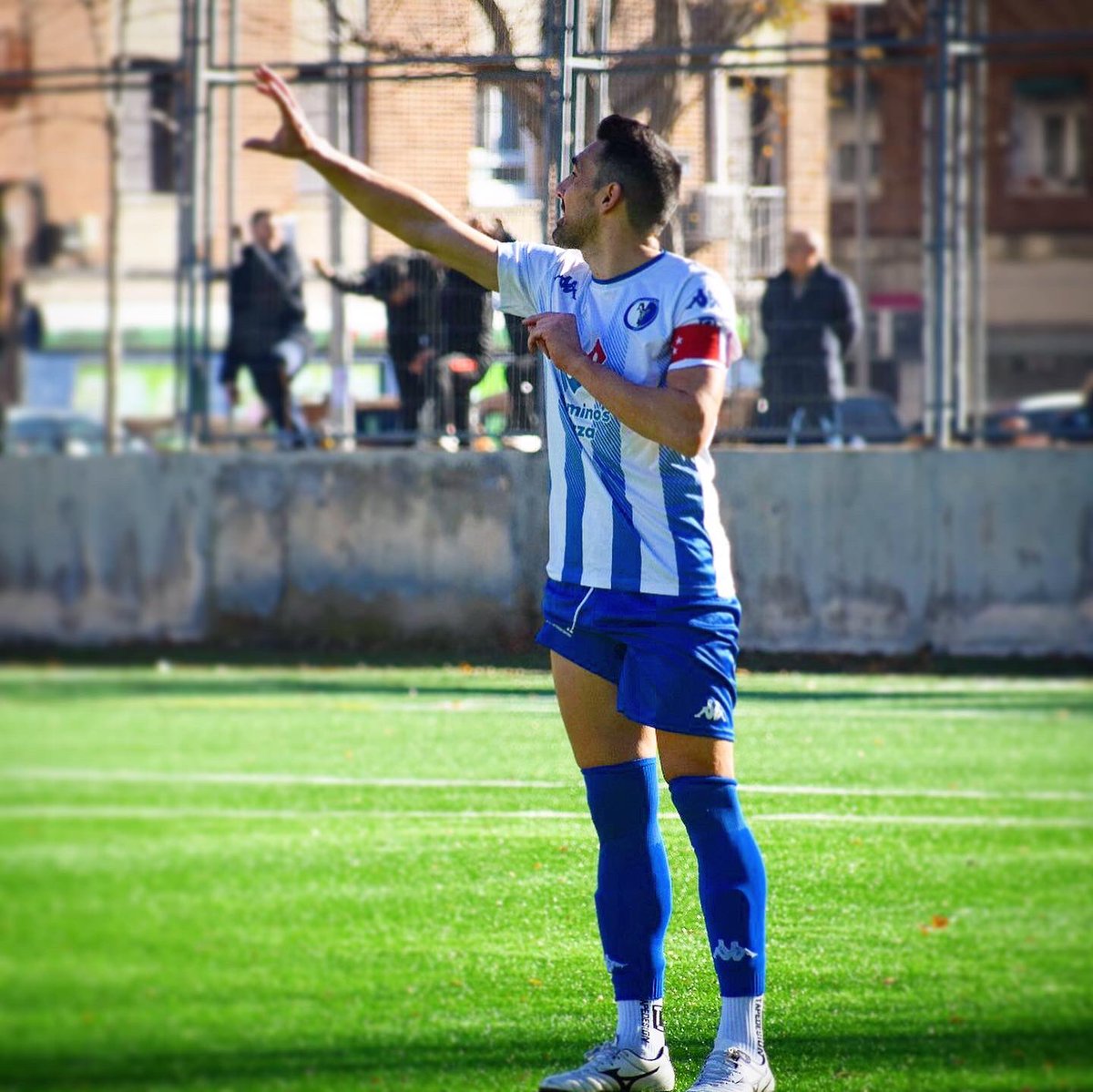 sergio_sanjo's tweet photo. 🐍 🆁🅴🆂🅸🅻🅸🅴🅽🅲🅸🅰 📣

#resiliencia #udu #football #hardwork #team 

📸 @marianafotos_25
@UDUsera https://t.co/Gxv2H2vFgg