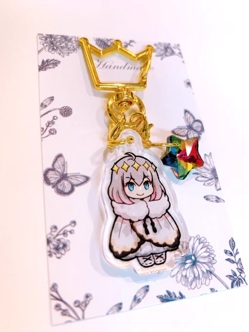 王冠verのミニアクリルキーホルダー、半年ぶりにBOOTH在庫が復活しました!もしまだ待っててくれた方、こっちの方が欲しかったって方は良かったらどうぞ〜!  オベロン ミニアクリルキーホルダー | いちごラスク 