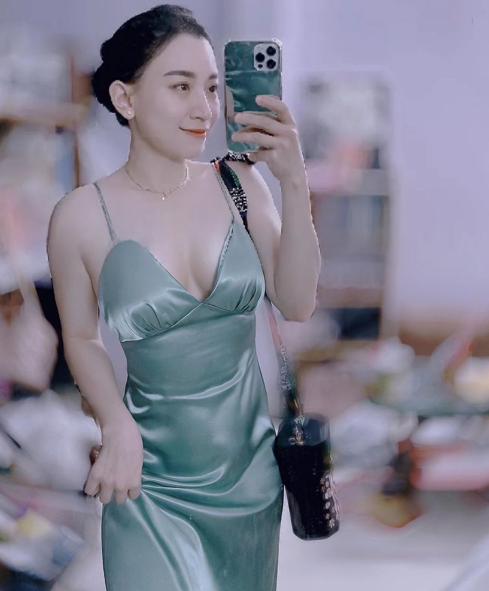 Vut0t0ite's tweet photo. mún  mút thử xem chị vị gì không https://t.co/GeHJZQ0Nfa
