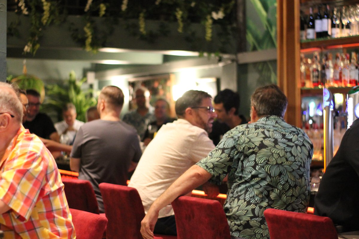 LaughingTigerBK's tweet photo. Join us tonight for wine, cocktails, cold beers, salmon and steaks.

🐯 The Laughing Tiger  
📌 Sukhumvit 33/1 
🚃 BTS Phrom Phong

#TheLaughingTiger #DinnerAndDrinks #EatLocal #BangkokFood #Foodie #bar #restaurant #Sukhumvit https://t.co/OAwxb48DQf