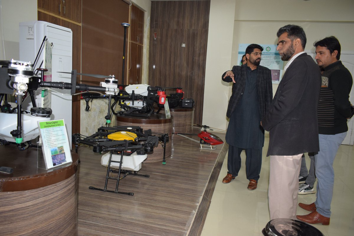 c4pagri's tweet photo. PHD Students from Dept. of Plant Pathology along with Chairman Department of Plant Pathology Visited #C4PA .The Visitors Discussed About the use of VRTs and Drone Technology. PI Digital Agriculture (DDSDP) Prof. Dr. Tahir Iqbal Khan Briefed the Visitors during the Visit. #C4PA https://t.co/3JlKo6k4QS