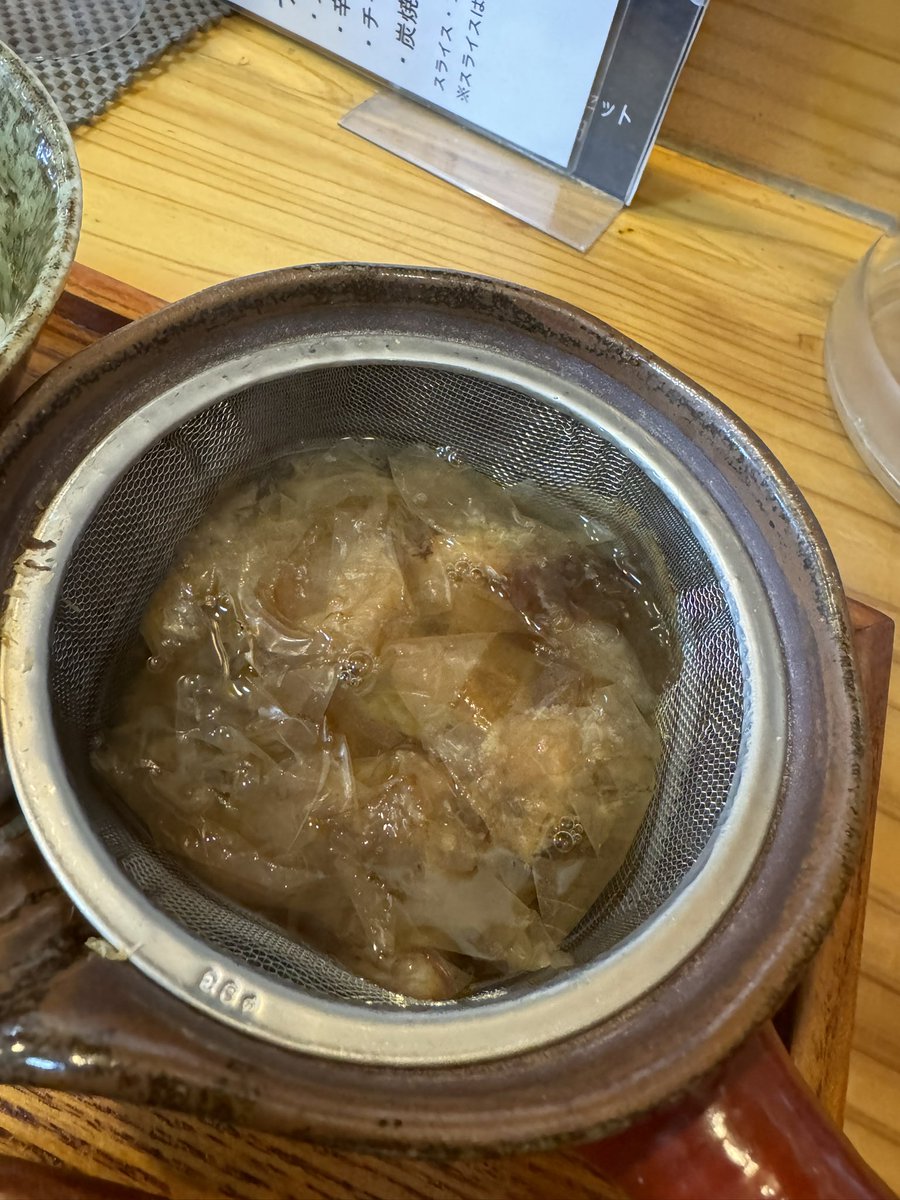 lotuselise2010's tweet photo. 支那そば やまき@福島県二本松市若宮
出汁茶漬け400円
未食で気になったので追加注文。
花かつお入った和出汁を鮭、あおさ、ねり梅がのったご飯にかけていただくもの。
見た目が全然ラーメン屋さん感ないっ😆完全に和です。
あられ的なカリっとした食感があればさらに自分の好みかな😙 https://t.co/KT3pHAbMYU