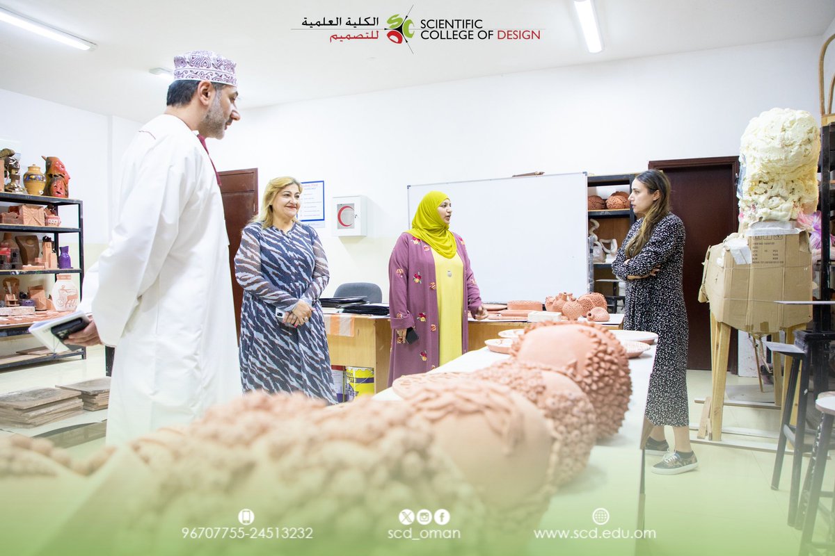 scd_oman's tweet photo. من منطلق تعاون #الكلية_العلمية_للتصميم مع مختلف المؤسسات المجتمعية ، زارت اليوم الاثنين الفاضلة وفاء العامرية رئيس جمعية المرأة العمانية بالسيب الكلية بهدف التعاون في مختلف الجوانب في مجال الورش الفنيه والدورات التدريبية والصناعات الابداعية 
@owa_seeb 
@wafaalamria 
15-1-2024 https://t.co/OxSX2wC8hv