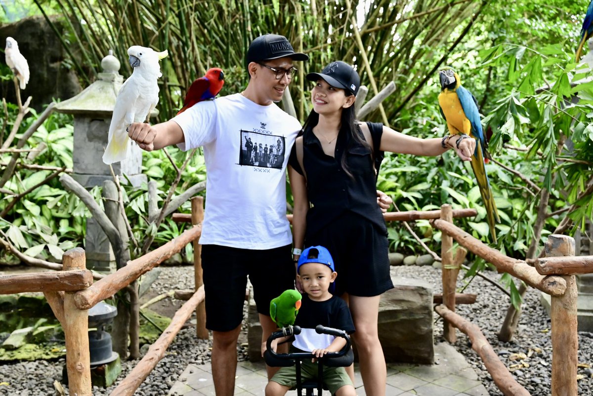 Happy anniversary ajik. Remind us from 14 Jan 21 till now and forevaaaaaaa 🤗