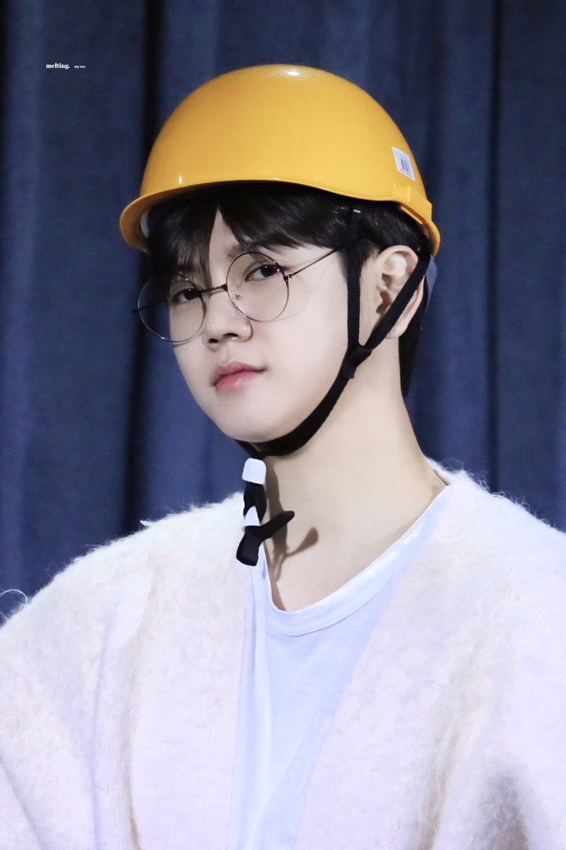 melting1103's tweet photo. 240107 왕겸댕🐰🍭 #렌 #최민기 #REN #CHOIMINGI https://t.co/1dXOyujLuF