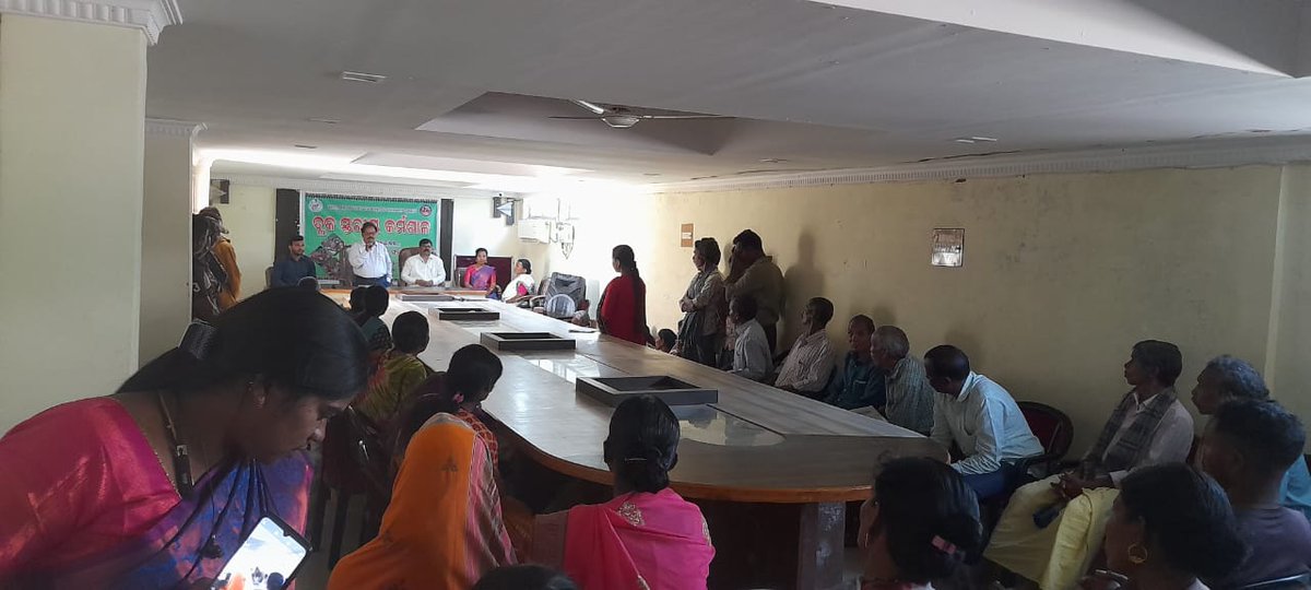 BDO_RAIKIA's tweet photo. BLOCK LEVEL WORK SHOP ON FOLK ART UNDER RAIKIA BLOCK
@CMO_Odisha 
@zpkandhamal 
@MoSarkar5T 
@PRDeptOdisha 
@DMKandhamal https://t.co/lgMbZTYkBa