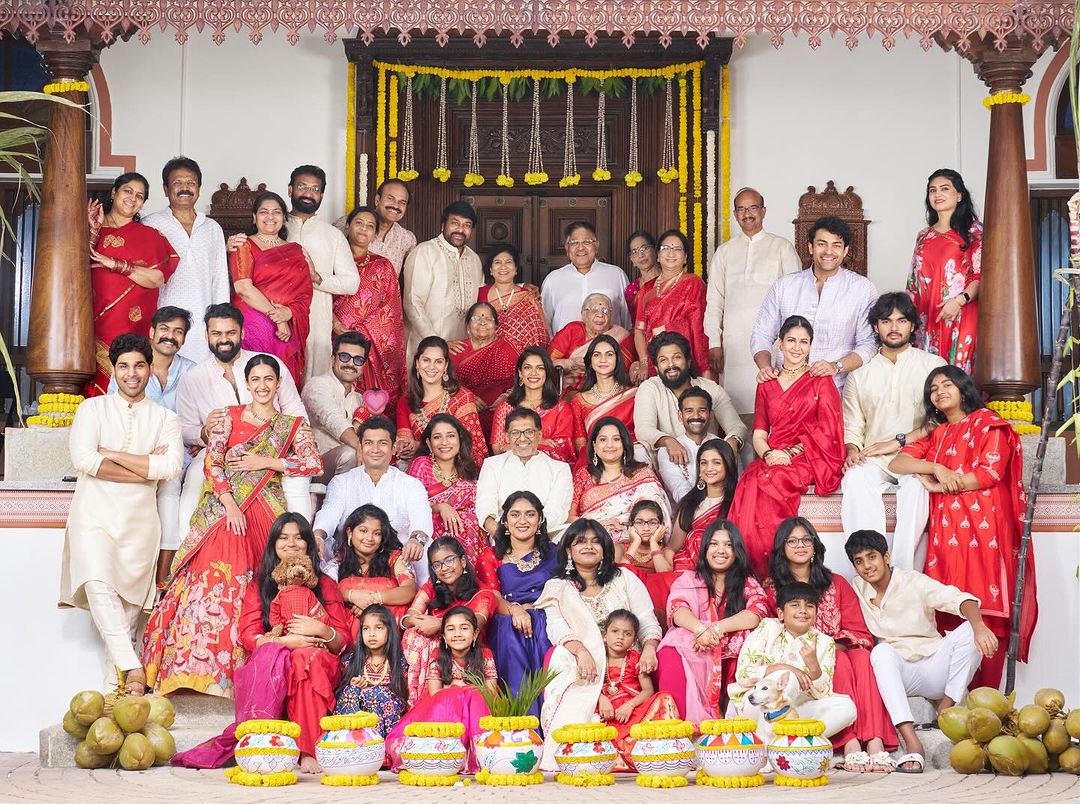 Mega Family Sankranti vibes 😍🌾 

#Chiranjeevi #RamCharan #AlluArjun #AlluAravind #NagaBabu #VarunTej #SaiDharamTej #PanjaVaisshnavTej #UpasanaKonidela  #NiharikaKonidela