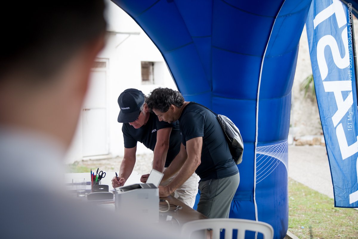 Il bando di Regata della 151 Miglia-Trofeo Cetilar 2024 è on line. 😎 Lo trovate qui, in download diretto ➡️ 151miglia.it/wp-content/upl… E ricordatevi che il 6 febbraio, h15, è il giorno dell’apertura iscrizioni (sul nostro sito 151miglia.it) #staytuned #tracieloemare