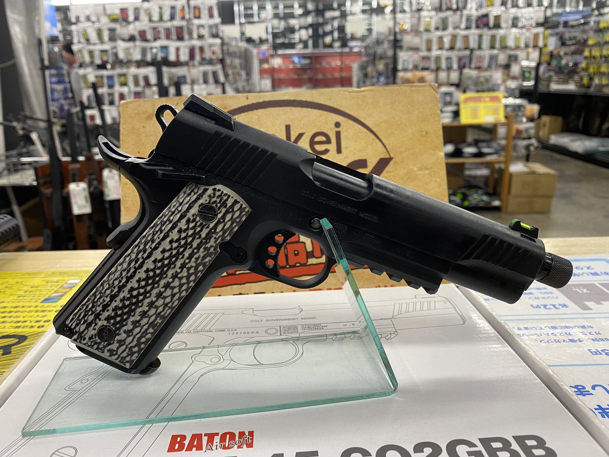 PDurakatatyuko's tweet photo. こちらも人気のCo2 ブローバック‼️

BATON  Co2 ブローバック
BM-45 ブラック

お値段¥11,000-税込です♪

#中古エアガン
#モケイパドック
#BM45 https://t.co/3Fv3da0yQW