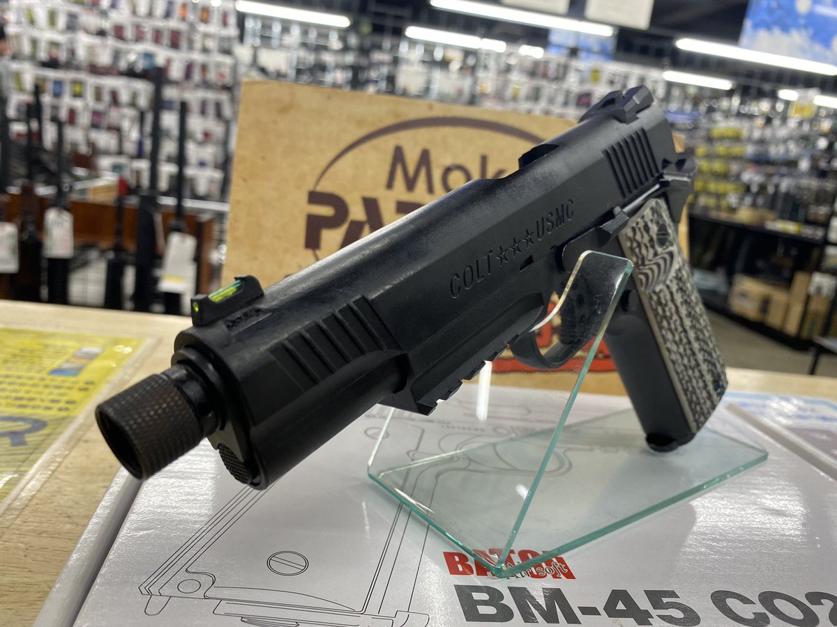 PDurakatatyuko's tweet photo. こちらも人気のCo2 ブローバック‼️

BATON  Co2 ブローバック
BM-45 ブラック

お値段¥11,000-税込です♪

#中古エアガン
#モケイパドック
#BM45 https://t.co/3Fv3da0yQW