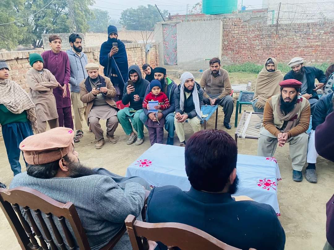QSMPakistan_'s tweet photo. الیکشن کمپین: کوٹلی رائے ابوبکر
حلقہ NA132 کے عوام 8 فروری کو #دروازہ پر مہر لگاکر اسلام کی آواز علامہ ابتسام الٰہی ظہیر کو قومی اسمبلی میں پہنچائیں گے

حلقہ PP178 کے عوام #کرسی پر مہر لگاکر سردار ناصر محمود ڈوگر کو کامیاب کروائیں

#NA132 #ibtisamelahizaheer #pp178 https://t.co/pXvKgKypGD