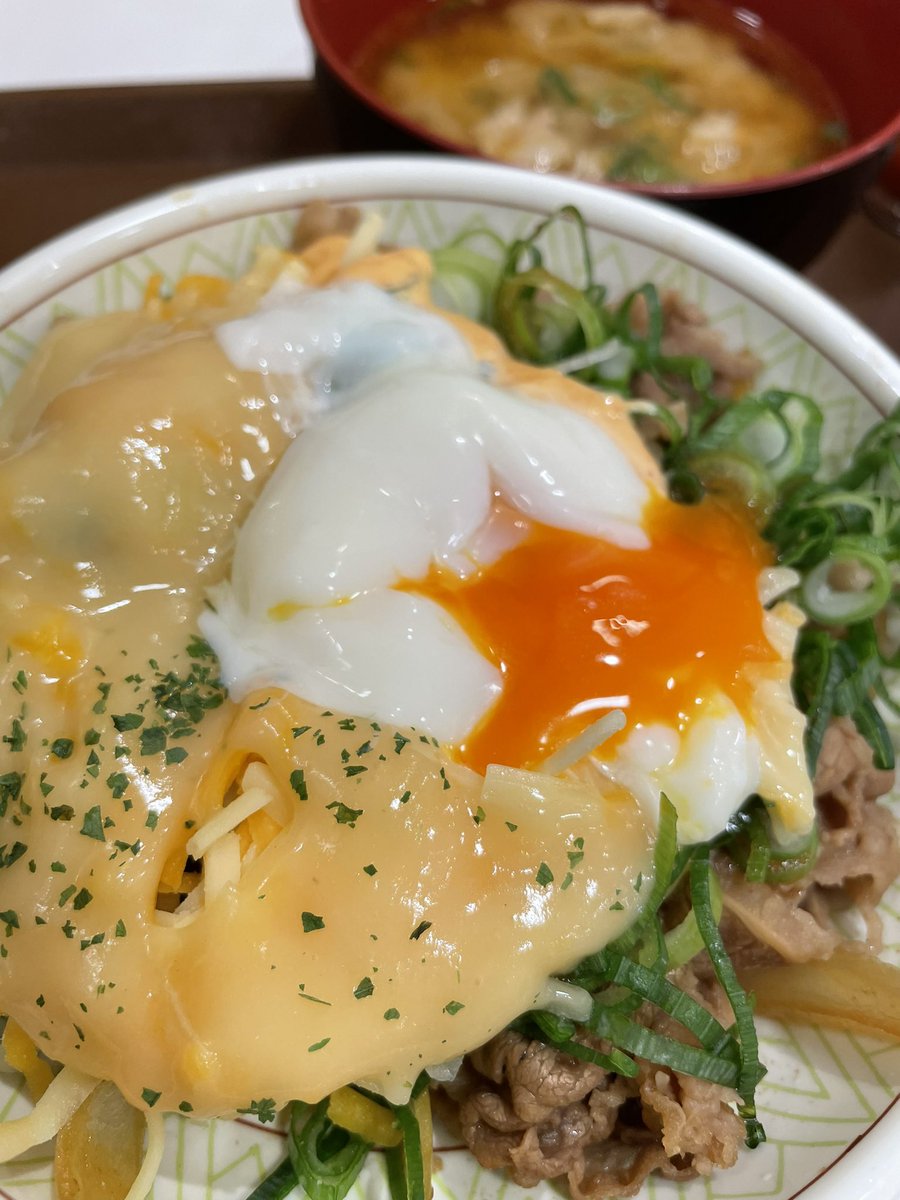 mikitty_1130's tweet photo. 2024年一発目の幸せ丼頂いてきた
チャージチャージ💪🏻⚡️⚡️ https://t.co/uKDlcuBYRC
