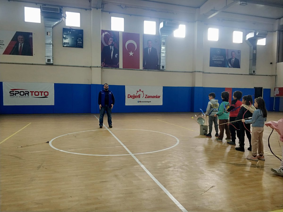 ner_yavuz's tweet photo. Beydağ Geleneksel Türk Okçuluk Kursumuz 🏹 https://t.co/Vc41FEA75P