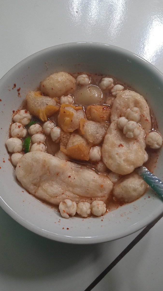ernamaZAYN's tweet photo. @FOODFESS2 Beli boci instant, barusan dimasak. Foto buat ulasan sih ini https://t.co/SlkADcg5v0