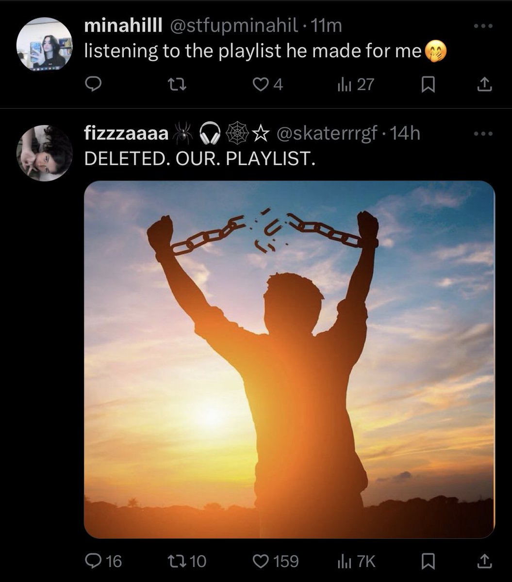moizgetalife's tweet photo. 2 ends of a spectrum https://t.co/1jjcrbd7wt