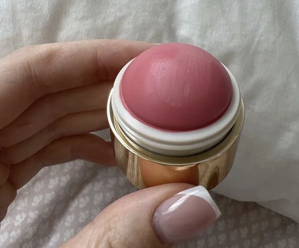myXL's tweet photo. Sore-sore enaknya touch-up gasiiiy?
#GlamTips: pilih blush balm untuk dibawa kemana-mana karena easy to blend tsaay~
#WeAreMore https://t.co/wbeqrF5edW