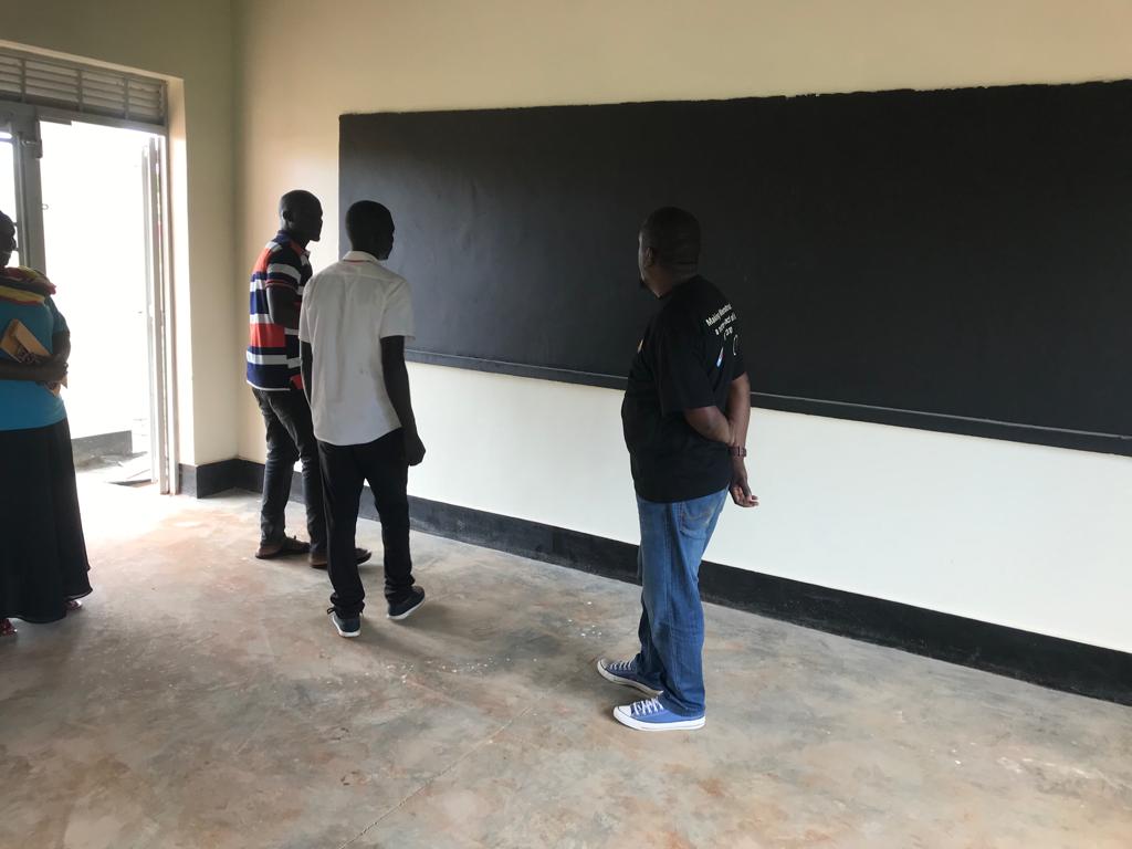 AnthillEDUC's tweet photo. #PowerHerUp commiting to building a support tribe #AnthillCircleofAction to better impact communities and schools. Projecting the change stories at the Central Girls Vocational School - Masunkwe working with young mother's building back. We remain committed.
#KeepAGYWsafe https://t.co/FoeFNJqST8