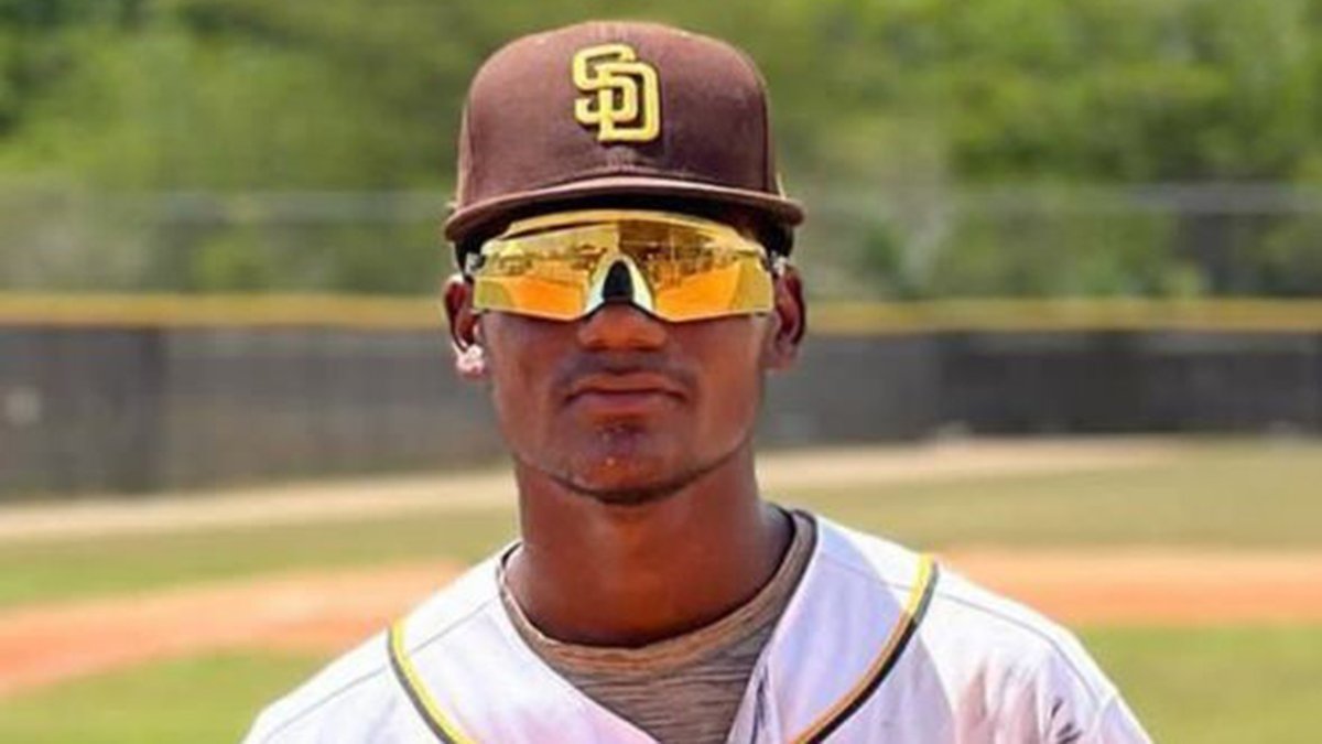 The Padres have agreed to a deal with 17-year-old Dominican shortstop Leo De Vries, the No. 1 prospect in this year’s international signing class. More details: atmlb.com/3tS8KjQ