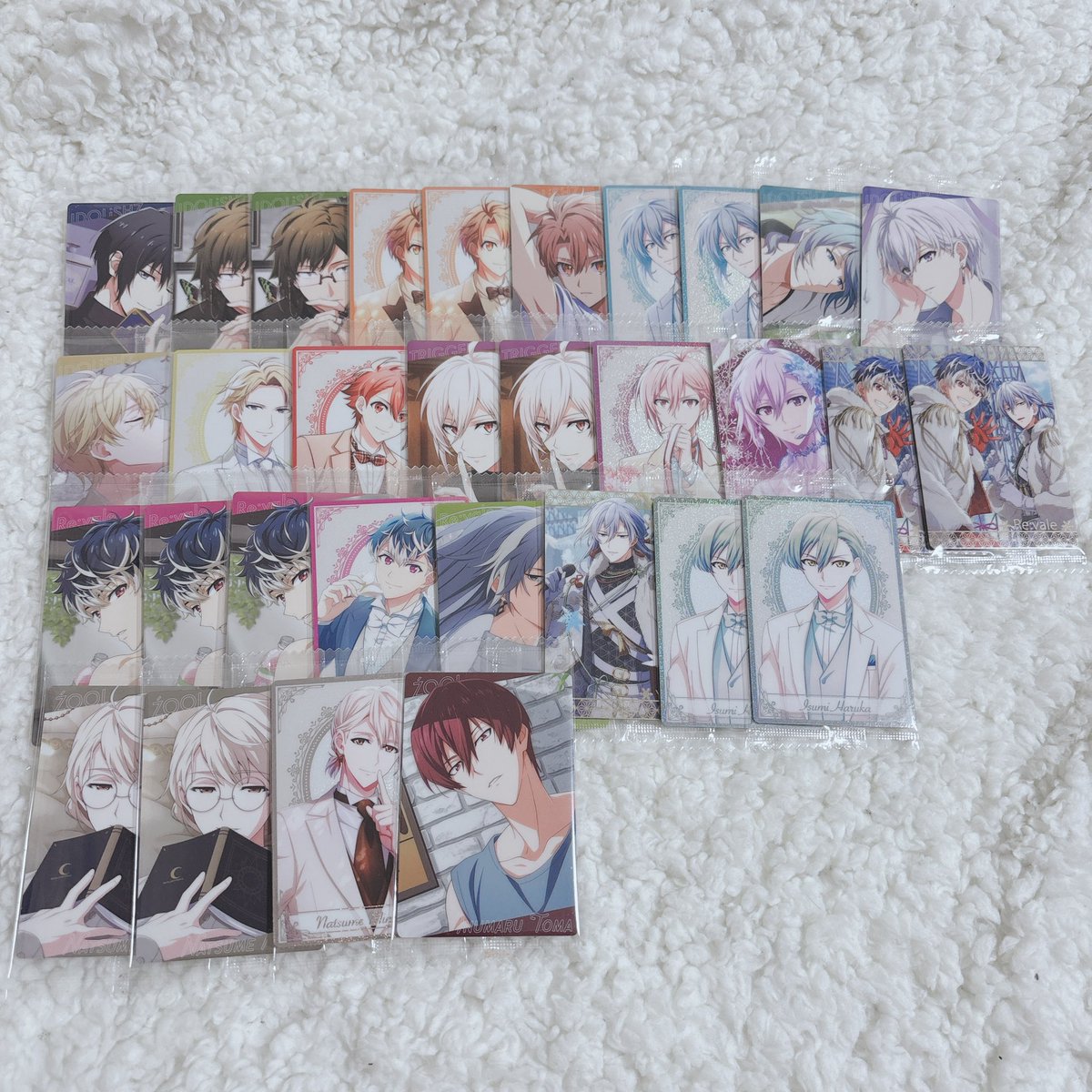06tttttt's tweet photo. ✿ 交換
アイナナ ウエハース22 メタカ

譲 ⇢ 一織 大和 三月 環 壮五 ナギ 陸 天 百 千 悠 トウマ 巳波 Re:vale

求 ⇢ 同異種 龍之介 虎於

✧できる限りマリマリ同士など種類同士優先
✧一織 天 百 悠はRe:valeナギ 三月含んだお取引優先 https://t.co/yqK1IFxyq5