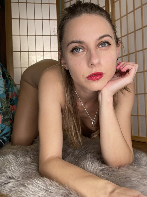 Another busy day shooting! https://t.co/7SWPZ7VbII