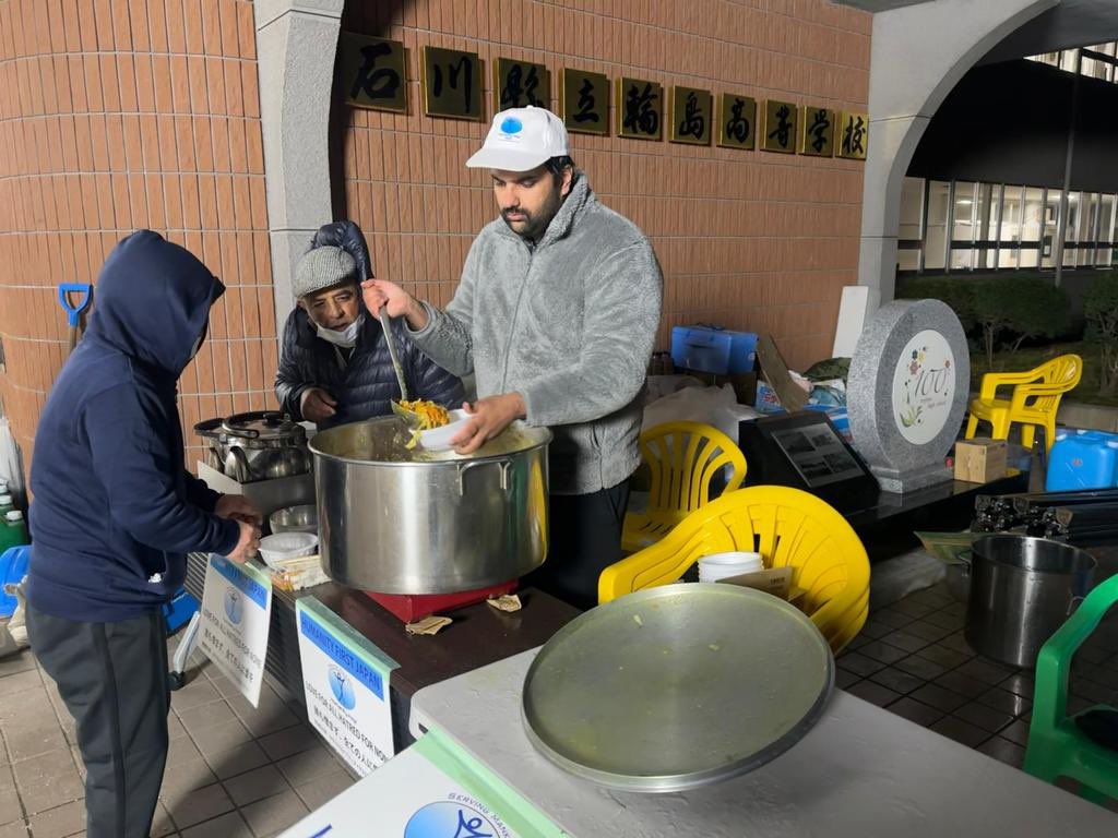 HFI1995's tweet photo. In #Japan, our team continues to provide hundreds of hot #meals every day in Wajima City for people displaced by the #earthquake and staying in a temporary shelter https://t.co/ESQRzrwmaQ