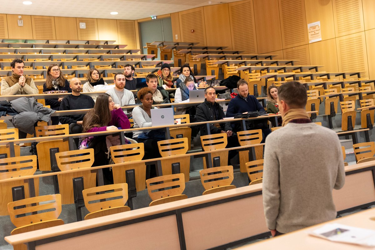 UTTroyes's tweet photo. 🙌🦷Bienvenue aux 16 praticiens du Diplôme d'Université Implantologie Orale et Biomécanique de l’#UTTroyes x #SFBSI en formation trois jours sur notre campus.+ d’infos sur la formation 👉https://t.co/NYkVO06wcA #UTTroyes #IOBM #biomécanique #implantologie #rentrée2024 #welcome https://t.co/6yuyRGBeVm