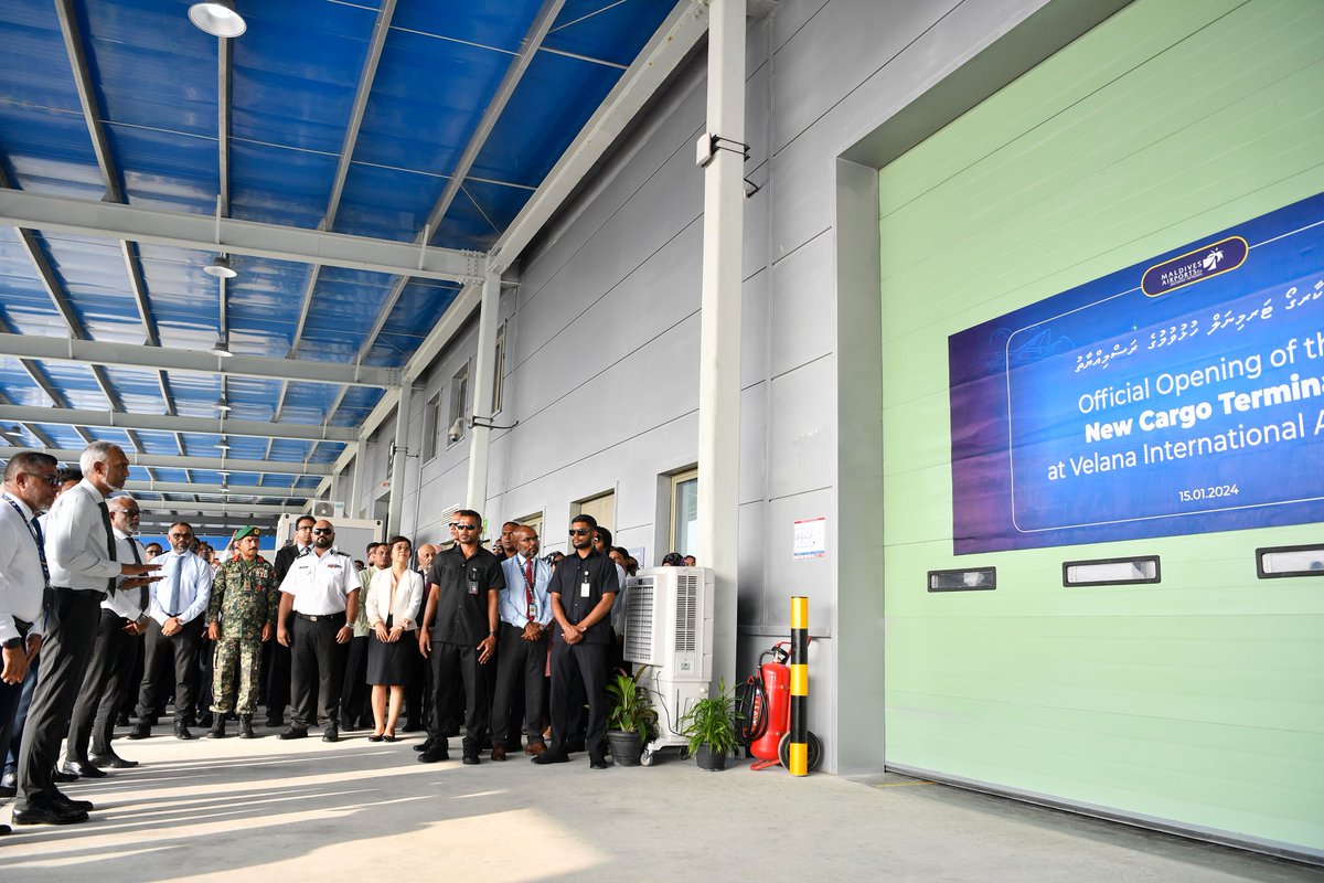 MACLmedia's tweet photo. We are pleased to announce the inauguration of our brand-new Cargo Terminal today, marked by the esteemed presence of President Dr. Mohamed Muizz. The cargo terminal is a step into the future with state-of-the-art facilities designed to elevate cargo operations to new heights. https://t.co/ZKb2ZoCCEa