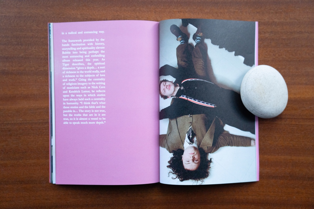 MagazineStill's tweet photo. Here's some lovely photos of our most recent print issue ✨️
https://t.co/fiQdL36RN8
📷️: @bethkknight
#newmusic #stilllistening #musicwelove #tkaymaidza #williejhealey #LAPriest #Slowpulp #Asavage #ParquetCourts #bishopskin https://t.co/RCP5YX3PVS