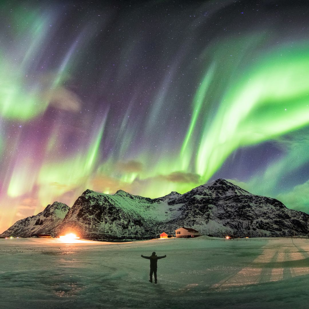 FINSAgency's tweet image. Day 15 Bucket List #6 – See the Northern Lights! Witnessing the dance of the Northern Lights is a natural spectacle that tops the bucket list for adventure seekers. Some of the best locations include Iceland, Norway, Sweden, Greenland, and Finland
#NorthernLights #BucketList