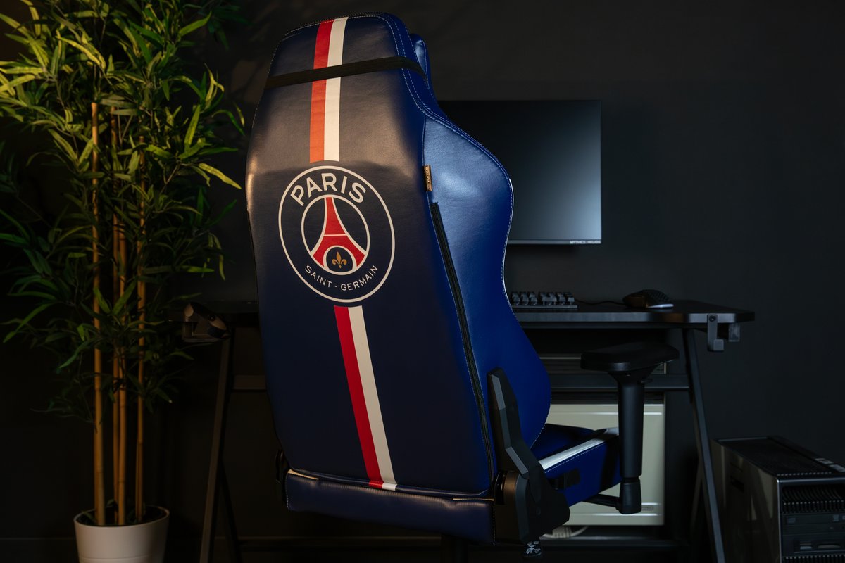 KonixInteract's tweet photo. 🎉 Foot, débats, et fauteuil PSG ça vous dit ?

Écoutez @Rothensenflamme cette semaine à 18h et @StephenTime samedi à 19h sur @RMCInfo pour tenter de gagner un fauteuil gaming premium #Konix sous licence #PSG !

#Rothensenflamme #StephenTime #RMC #PSG #JeromeRothen #StephenBrun https://t.co/B4aI66oOy6