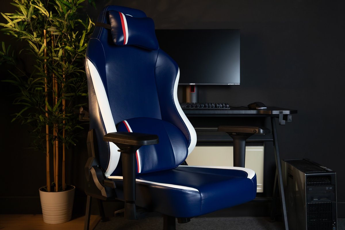 KonixInteract's tweet photo. 🎉 Foot, débats, et fauteuil PSG ça vous dit ?

Écoutez @Rothensenflamme cette semaine à 18h et @StephenTime samedi à 19h sur @RMCInfo pour tenter de gagner un fauteuil gaming premium #Konix sous licence #PSG !

#Rothensenflamme #StephenTime #RMC #PSG #JeromeRothen #StephenBrun https://t.co/B4aI66oOy6