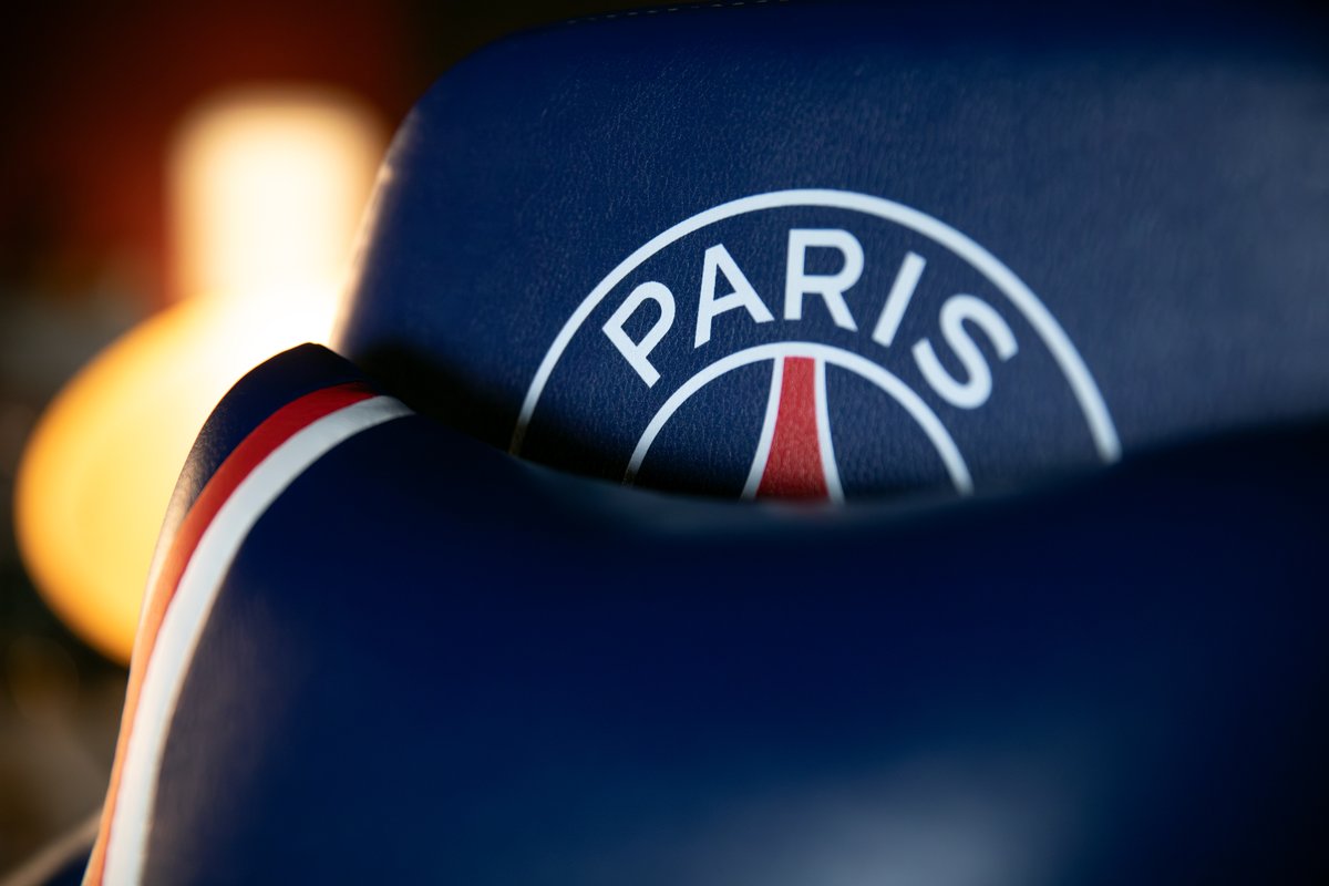 KonixInteract's tweet photo. 🎉 Foot, débats, et fauteuil PSG ça vous dit ?

Écoutez @Rothensenflamme cette semaine à 18h et @StephenTime samedi à 19h sur @RMCInfo pour tenter de gagner un fauteuil gaming premium #Konix sous licence #PSG !

#Rothensenflamme #StephenTime #RMC #PSG #JeromeRothen #StephenBrun https://t.co/B4aI66oOy6