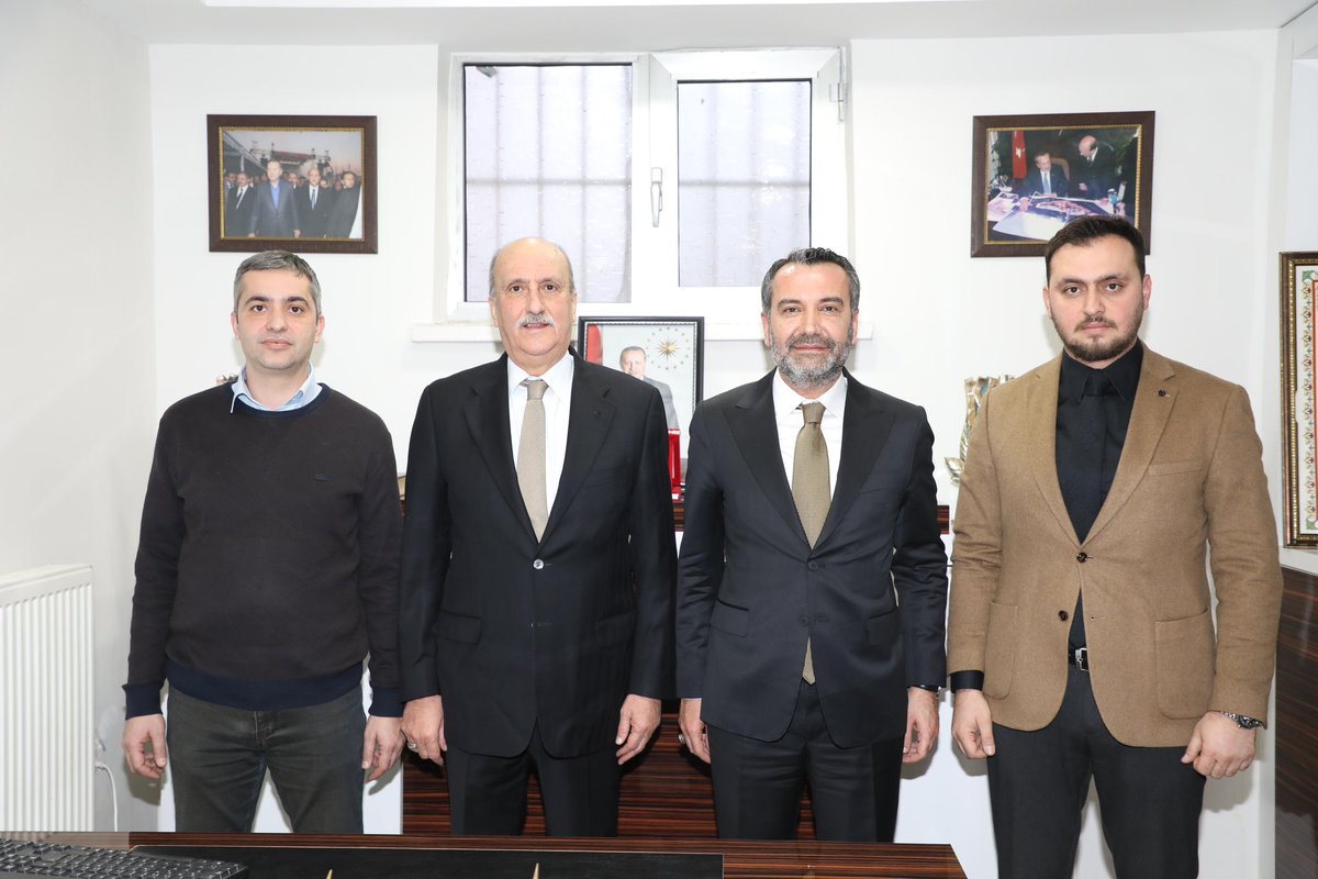 sahin_serifoglu's tweet photo. Birbirinden değerli çalışmaları ile Elazığ’ımıza değer katan önceki dönem Belediye Başkanlarımızdan kıymetli büyüğümüz Sayın Süleyman Selmanoğlu’nu ziyaret ettik.

Misafirperverliklerinden ve hoşsohbetlerinden dolayı Sayın Başkanımıza teşekkür ediyorum.

@RTErdogan @Akparti 
@erkankandemir @yzyilmaz55 @Selmanoglu23