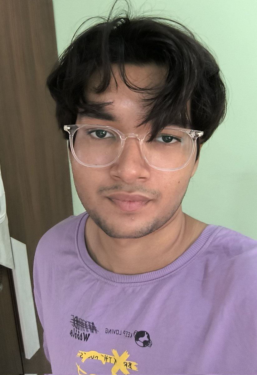 escevasion's tweet photo. Getting Lasik surgery in a week don't have to wear these god awful glasses anymore #escupdate https://t.co/JFT3V5YRf9