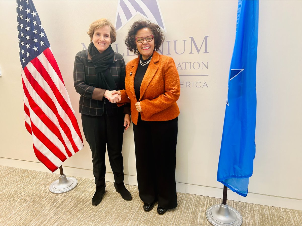 AUDA-NEPAD (@nepad_agency) on Twitter photo During talks with U.S. officials,<a href="/nardosbthomas/">Nardos BEKELE-THOMAS</a> shared insights on Energize Africa,setting the stage for collaboration on energy, health, and infrastructure projects.Stay tuned for updates as discussions will continue at the upcoming African Union Summit. nepad.org/news/forging-s… During talks with U.S. officials,<a href="/nardosbthomas/">Nardos BEKELE-THOMAS</a> shared insights on Energize Africa,setting the stage for collaboration on energy, health, and infrastructure projects.Stay tuned for updates as discussions will continue at the upcoming African Union Summit. nepad.org/news/forging-s…