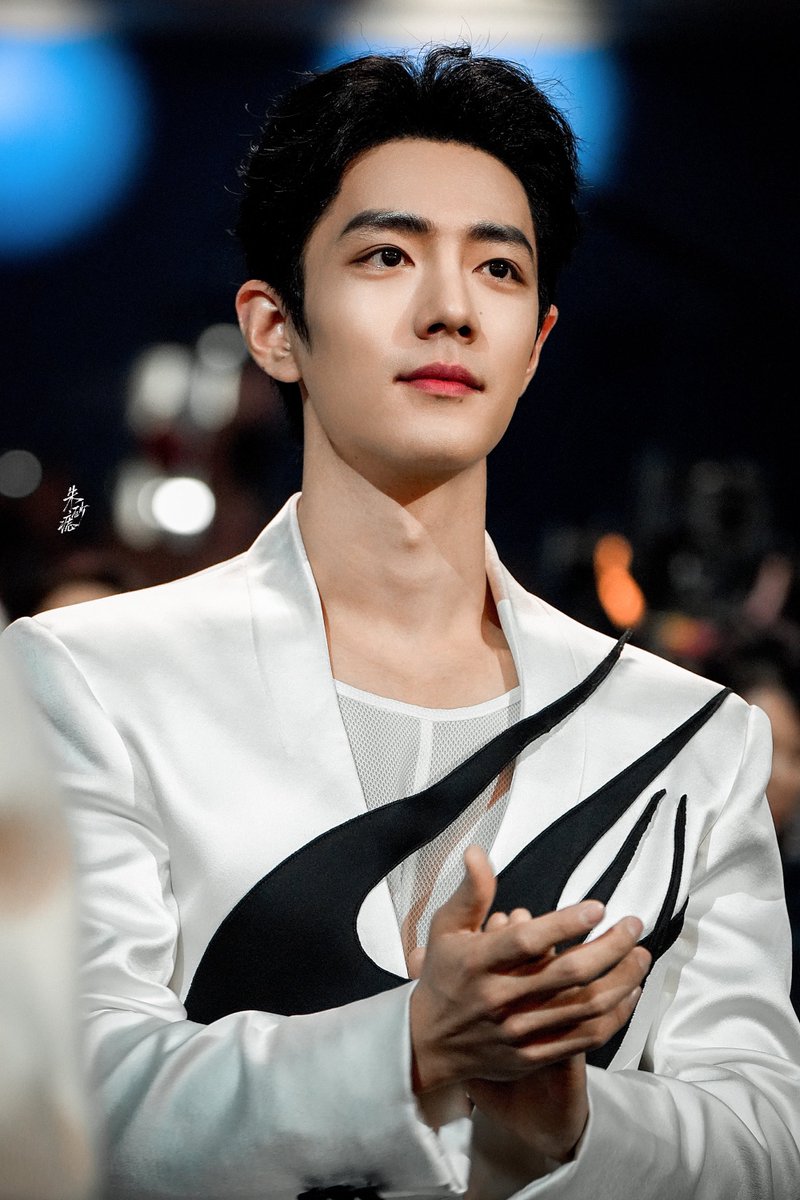 D_TheEveryDay's tweet photo. หล่อจนงงอ่ะ งงว่าจะหล่อไปทำไมเยอะแยะพรุ่งนี้ก็ยังมี งานหน้าก็ยังต้องมา ทำไรไม่คิดถึงอนาคตบ้างอ่ะว่าถ้าวันนี้หล่อขนาดนี้แล้ว พรุ่งนี้จะต้องหล่อขนาดไหนอีก งง

©️朱砂痣 https://t.co/CAfQ86miM8