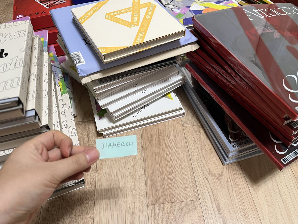 jiamerch_ph's tweet photo. #jiamerchga | ph only

SEVENTEEN ALBUM GIVEAWAY!! 

- random
- follow me (🔔)
- like + rt this

• end: 7 days https://t.co/Cs2y4cCfvk