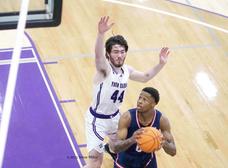 Sophomore forward Cameron Bleshoy posted a career high 13 rebounds in Saturdays win over King University. 

Bleshoy is currently ranked 14th in Conference Carolinas with 6.1 rebounds per game.