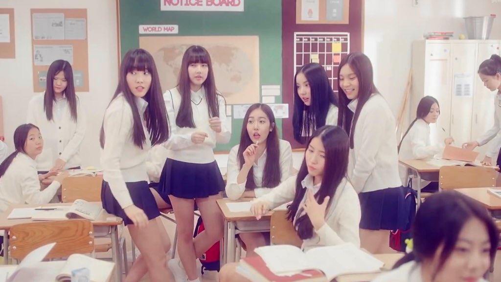 PopBase's tweet photo. 9 years ago today, GFRIEND made their debut with ‘Glass Bead.’ https://t.co/9aMWc63uUQ