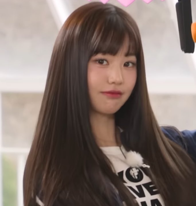 wonyoung pics tweet media