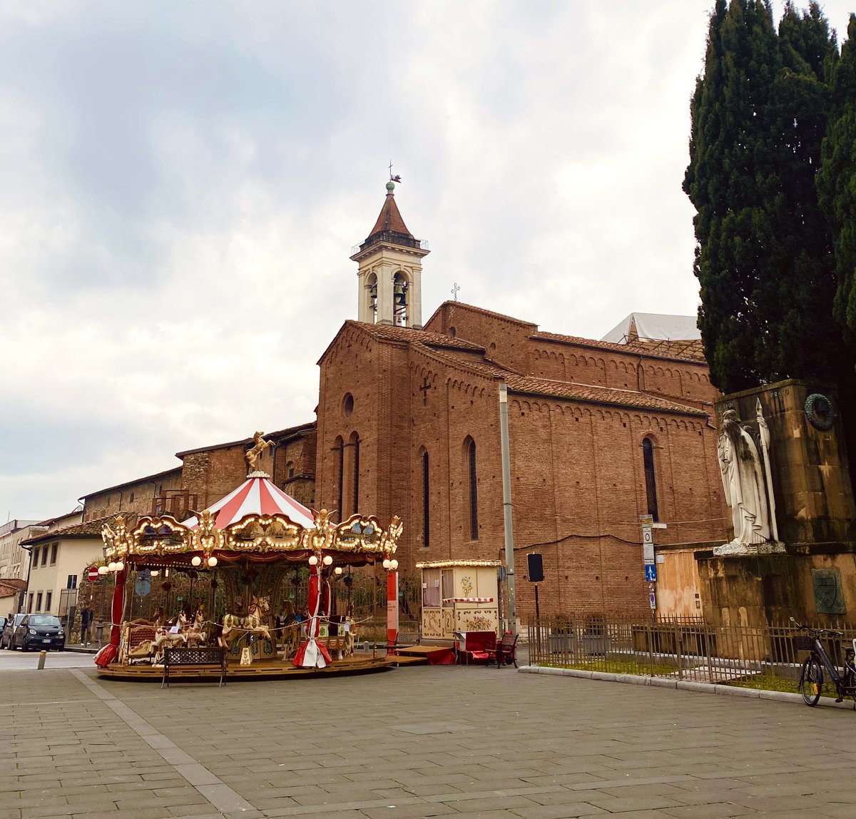 RuchiSembey's tweet photo. Less than a week for our #MonashGIG students to arrive at @MonashUni Italy campus 🇮🇹 The countdown is on! 🤩
Things u see on a morning stroll to #MonashPrato🤩@GaboGarciaOchoa #GlobalImmersionLearning https://t.co/dB5xx0amO8